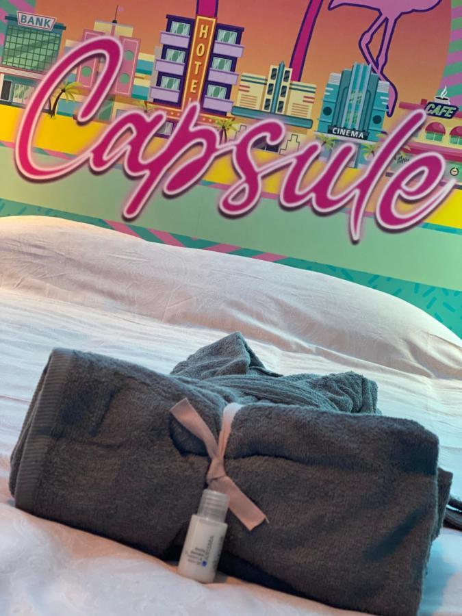 Capsule Miami Vice - Jacuzzi - Billard - Ecran Cinema & Netflix - Ping-Pong - Nintendo & Jeux- Liévin Eksteriør bilde