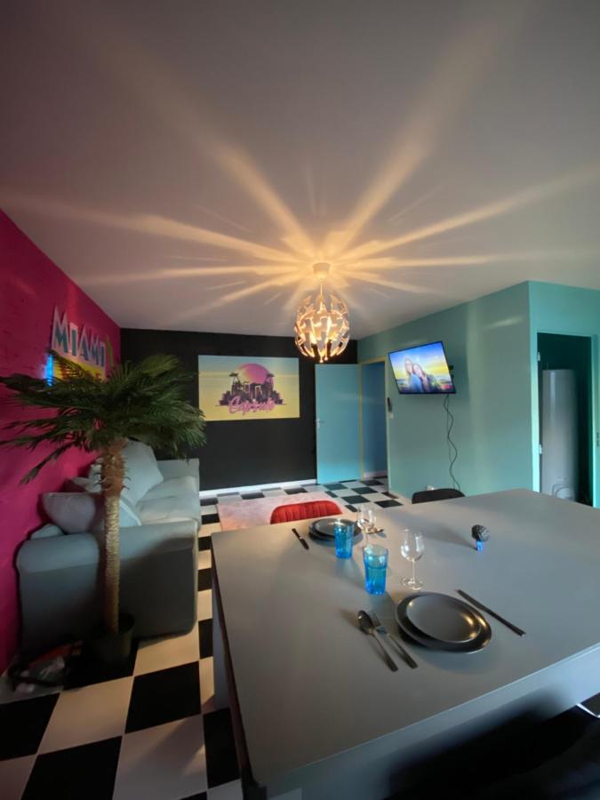 Capsule Miami Vice - Jacuzzi - Billard - Ecran Cinema & Netflix - Ping-Pong - Nintendo & Jeux- Liévin Eksteriør bilde