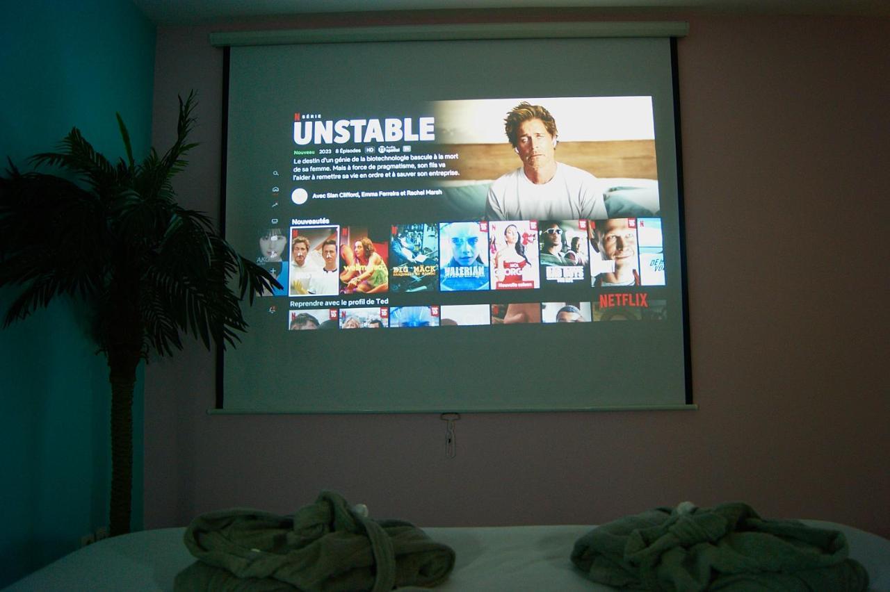 Capsule Miami Vice - Jacuzzi - Billard - Ecran Cinema & Netflix - Ping-Pong - Nintendo & Jeux- Liévin Eksteriør bilde