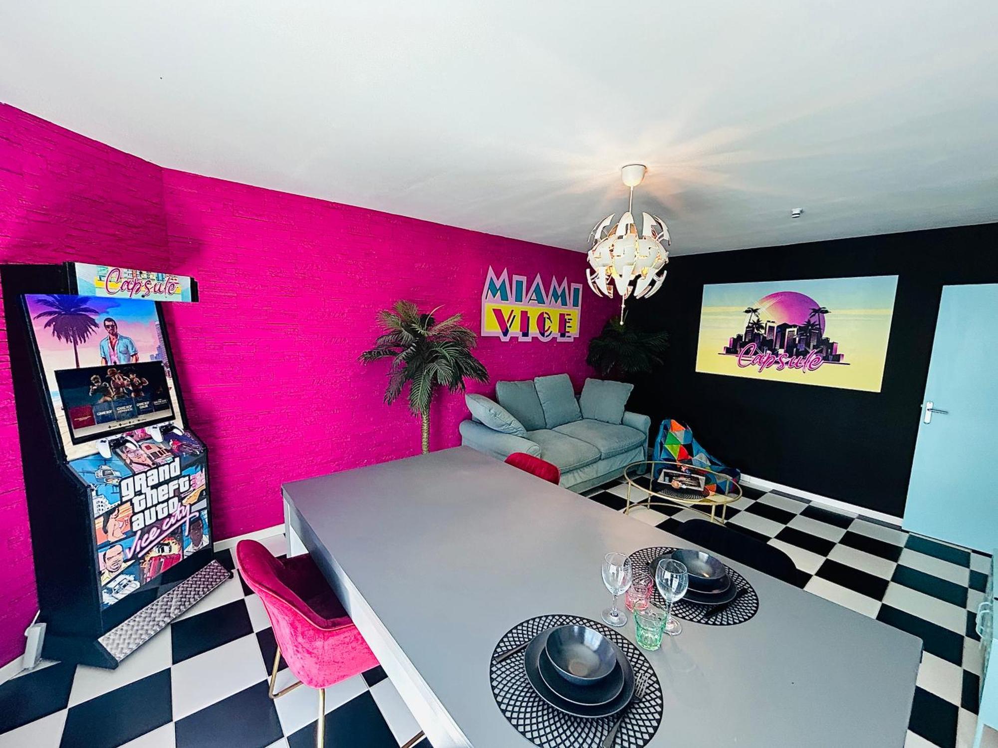 Capsule Miami Vice - Jacuzzi - Billard - Ecran Cinema & Netflix - Ping-Pong - Nintendo & Jeux- Liévin Eksteriør bilde