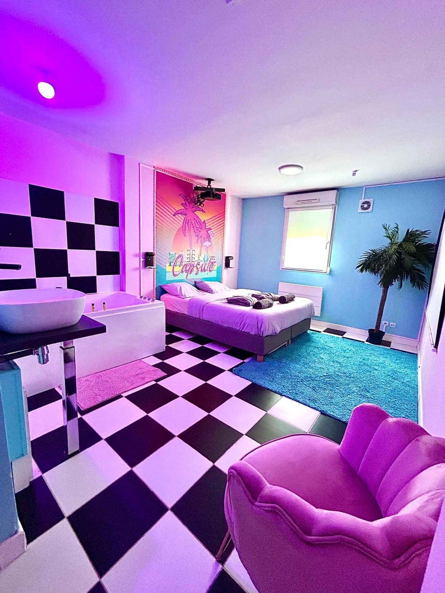 Capsule Miami Vice - Jacuzzi - Billard - Ecran Cinema & Netflix - Ping-Pong - Nintendo & Jeux- Liévin Eksteriør bilde